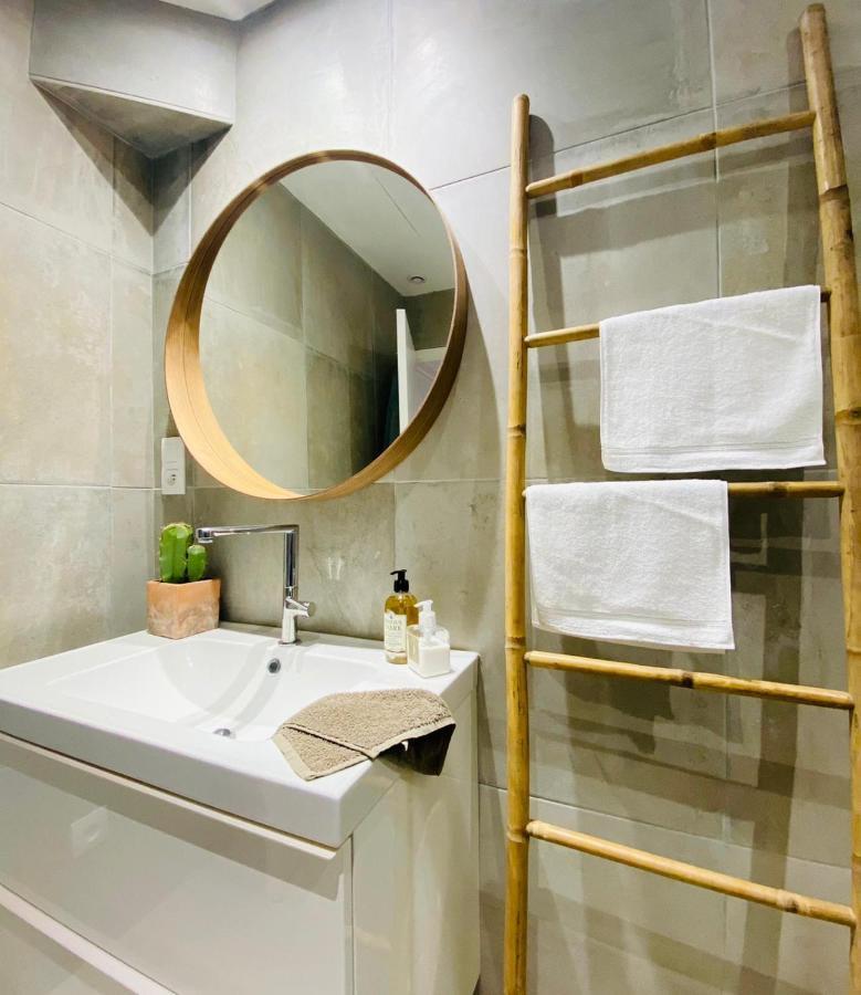 Appartement Le Jardin Caché à Sanary-sur-Mer Extérieur photo